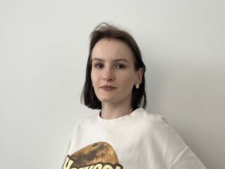 camgirl showing tits JeanineRafidi
