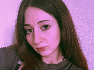 cam girl playing with sextoy JuleEiden