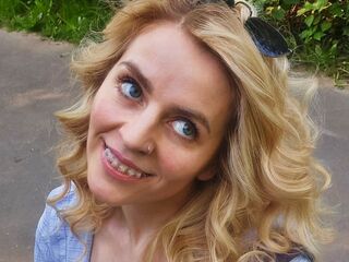 naked cam girl picture JulietteKramer