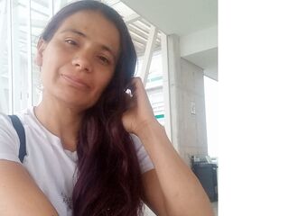hot naked cam girl KasandraVixen