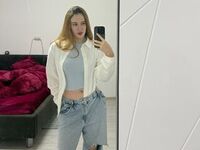 fingering cam girl KellyLynn