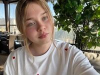 camgirl porn cam KendallHennig