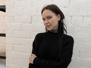 extreme KeniaTucholski