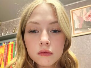 masturbating camgirl KimbraNolazco