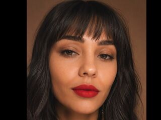 cam girl masturbating with vibrator LanaReyna