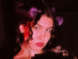 cam girl pic LarondaSuitt