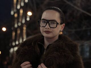 naked girl with webcam masturbating LatanyaDunkley