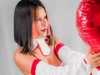 camgirl fingering pussy LilianaWinter