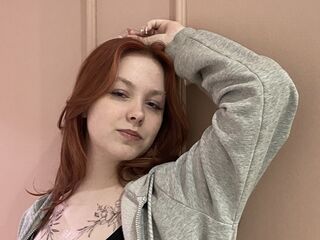 hot cam girl fingering pussy LindaBenne