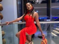 naked girl with webcam masturbating with vibrator LioraGracy