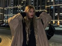 naughty cam girl fingering pussy LizaKitchin