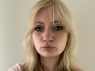naked webcamgirl picture LoisBrindamour