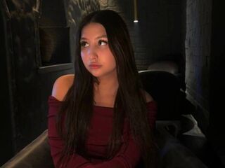 fingering girl cam LonnaGovia