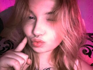 naked camgirl gallery LucileSharples