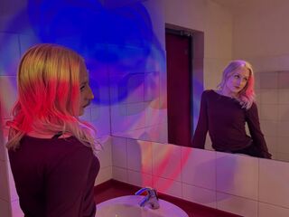 cam stripper LucilleWiste