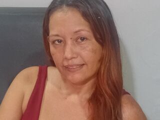 masturbating webcam girl Luzmari
