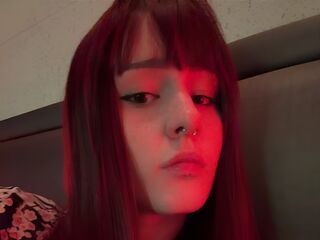live sex webcam MaeveLith