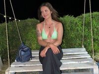 chat show MayaClover