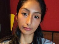 camslut showing tits MayraBravo