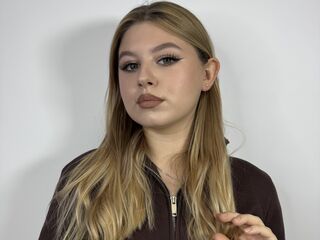 live cam girl MercedesVaught