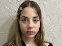 masturbating camgirl MiaChoo