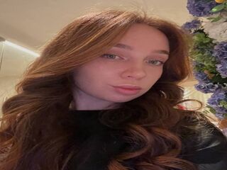 nude webcamgirl photo MiaIvory