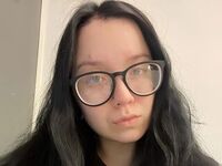 live webcam performer MiaWallees