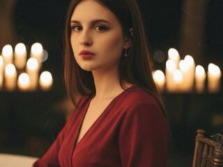 cam girl playing with sextoy MichelineQuicksa