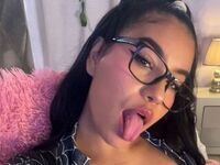 cam slut chat MihaCameron