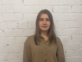 naughty cam girl fingering pussy MistyViniard