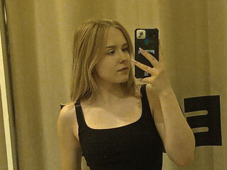 erotic webcam MolliMcDaniel