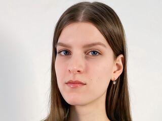 cam girl masturbating with vibrator MyrtieKatula