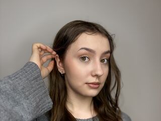 naughty camgirl masturbating with vibrator NakishaJoans