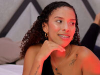 chat room live show NicoleBakker