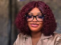 girl showing pussy OluwaDami