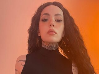 camslut naked RavenWinx