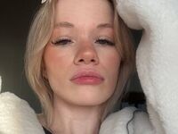 webcam bitch chatroom RenitaKoo