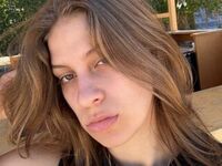 masturbating webcamgirl RhiannonLinko