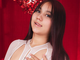 hot cam girl masturbating with vibrator SeleneSkow