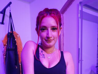 Kinky webcam girl SharaTomsonn