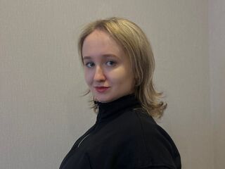 camgirl chatroom SuzannKernes