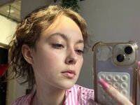 cam girl chatroom ThuyThorstad