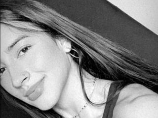 webcamgirl VelvetValery