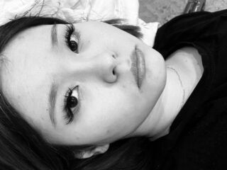 beautiful camgirl ViolaTilman