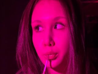 webcam babe chatroom WilletteLabrie